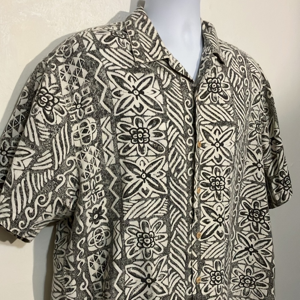 Guess made in USA Hawaiian style block pink Black and White Button Down Shirt XL - Picture 2 of 6